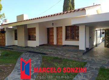 Casa de 12 ambientes, Córdoba · Cerro de Las Rosas - Tristán Malbrán Al 3800