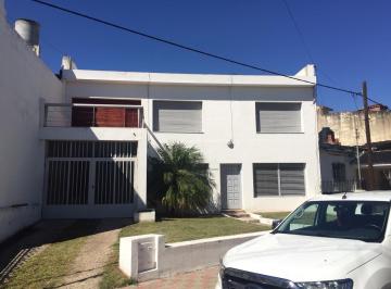 Casa · 200m² · 4 Ambientes · 1 Cochera · Casa en Venta en Córdoba Capital