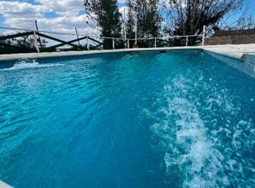Quinta vacacional , Tanti · Venta Complejo de Cabañas y Spa
