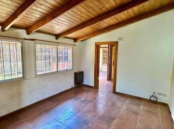 Casa · 74m² · 4 Ambientes · 1 Cochera · Casa en PH de 4 Amb con Parque y Garage