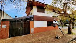 Casa · 98m² · 3 Ambientes · 1 Cochera · Casa en América 2700