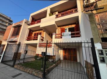 PH de 4 ambientes, Avellaneda · Venta PH 4 Ambientes en Wilde Centro