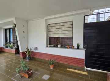 Casa de 3 ambientes, Ituzaingó · Casa Americana 2 Habitaciones Parque Venta Ituzaingo Norte