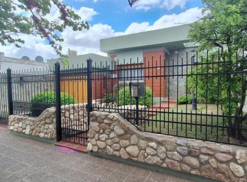 Casa de 6 ambientes, Bahía Blanca · Casa en Venta Apta Cred. Hip. Barrio Anchorena