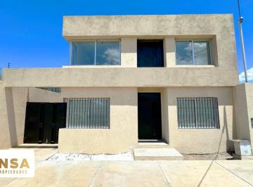 Casa · 165m² · 4 Ambientes · 2 Cocheras · Casa a Estrenar Sobrecale 17 de Octubre, Las Heras