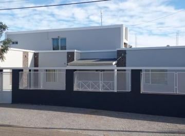 Casa de 4 ambientes, Puerto Madryn · Maqui Nº3909 - Estilo Solana