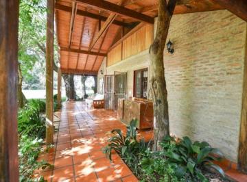 Quinta vacacional de 2 ambientes, La Plata · Casa en Venta en Ignacio Correas - 28 E/ 694 y 695
