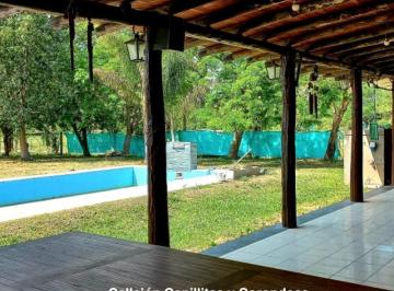 Casa · 208m² · 9 Ambientes · 2 Cocheras · Venta en Colastiné 4 Dorm. - Piscina