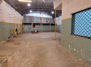 Bodega-Galpón de 6 ambientes, Córdoba · Excelente Galpon con Planos Aprobados, a m de Juan B Justo!