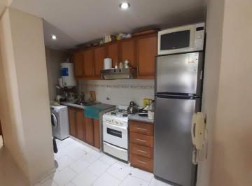 Departamento de 3 ambientes, La Plata · Se Vende Hermoso Depto en Primer Piso por Escalera.