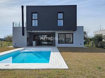 Casa · 288m² · 6 Ambientes · 2 Cocheras · Casa en Venta 6 Ambientes en Terralagos, Canning