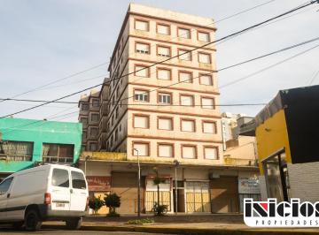 Local comercial , Mar de Ajó · Local: N° 27 Yrigoyen E/ Marano y Diagonal Rivadavia - Mar de Ajo - C847