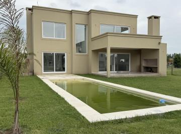 Casa · 200m² · 5 Ambientes · 1 Cochera · Casa a Estrenar en Venta en Chateau Pilar