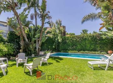 Casa · 270m² · 5 Ambientes · 2 Cocheras · Casa en Venta en Ciudad Jardin con Piscina y Parque