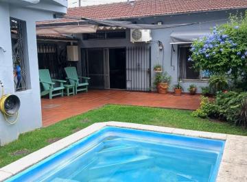 Casa de 4 ambientes, Tres de Febrero · Casa en Venta - Ciudad Jardin