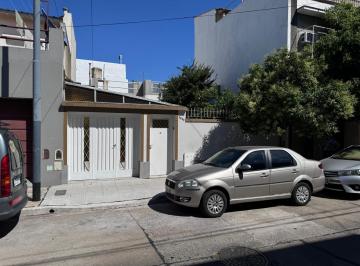 Casa de 3 ambientes, Floresta · Venta Casa 3 Amb. con Garage Cubierto en Floresta