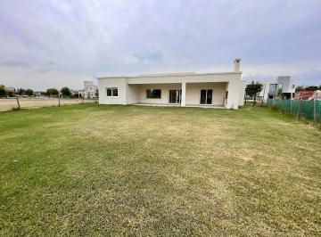 Casa · 182m² · 4 Ambientes · Venta Casa Haras Santa Maria Los Molinos 4 Amb