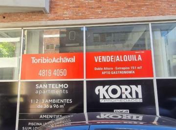 Local comercial · 150m² · Local en San Telmo, Sup 150 m² con Ventilación a Los 4 Vientos, Gas y Entrada de Servicio.