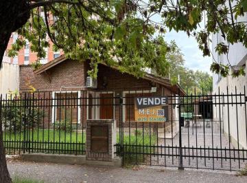 Casa de 4 ambientes, Bahía Blanca · Venta Casa B° Universitario