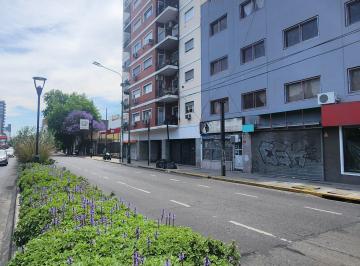 Departamento de 4 ambientes, Lomas de Zamora · Departamento 4 Ambientes en Venta en Muy Buena Ubicacion en Banfield