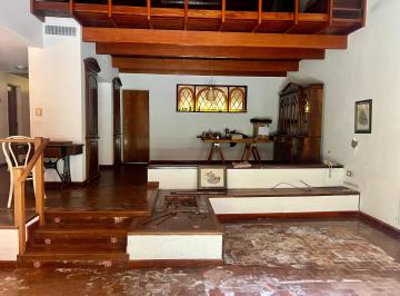 Casa de 5 ambientes, Barracas · Casa Doble Frente con Gran Garage y Jardin.