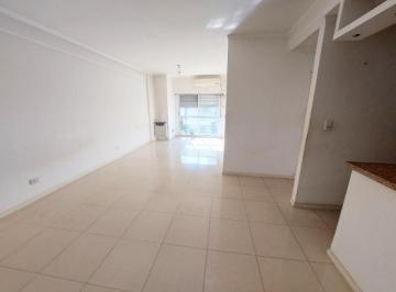 Departamento de 3 ambientes, Lanús · Departamento 3 Ambientes con Amplia Terraza - Excelente Ubicación