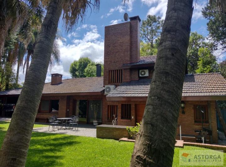 Casa · 280m² · 4 Ambientes