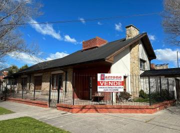 Casa · 200m² · 3 Dormitorios · 1 Cochera · Venta Chalet 4 Ambientes + Quincho Parque Luro, mar del Plata