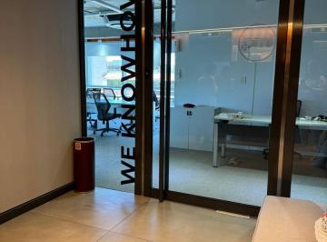 Oficina comercial · 240m² · 1 Ambiente · 2 Cocheras · Oficina en Vicente Lopez