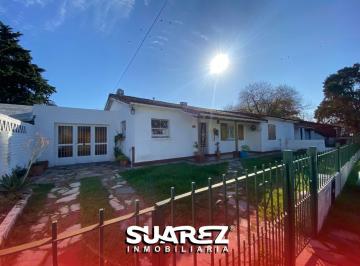 Casa · 150m² · 4 Ambientes · 1 Cochera · Chalet en Venta, 4 Ambientes, Ciudad Evita