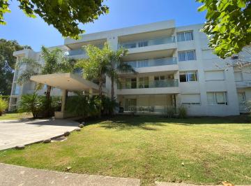 Departamento · 112m² · 3 Ambientes · 2 Cocheras · La Rosella Village! Dpto de Categoria con Cochera Doble!