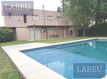 Casa · 200m² · 5 Ambientes · 1 Cochera · Casa en Venta - El Recodo