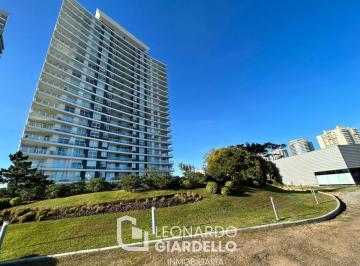 Departamento · 2 Ambientes · 1 Cochera · Punta del Este - Torre One 2