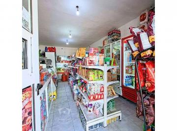 Local comercial de 5 ambientes, Malvinas Argentinas · 3 Propiedades: 1 Local y 2 Departamentos. Venta Tortuguitas, Malvinas Argentinas