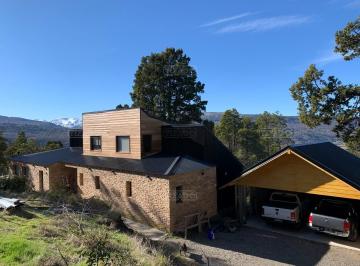 Casa · 320m² · 4 Ambientes · 2 Cocheras · Casa en Venta Barrio Handel, San Martin de Los Andes
