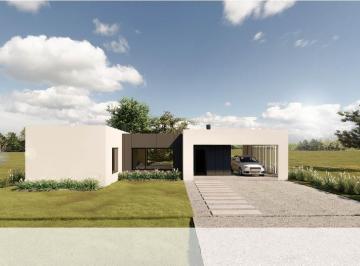 Casa · 117m² · 3 Ambientes · 1 Cochera · Venta - Casa - 2 Dorm. - Carmelo - Las Moras
