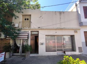Local comercial · 120m² · 3 Ambientes · Local en Alquiler Tipo Casa - Campana
