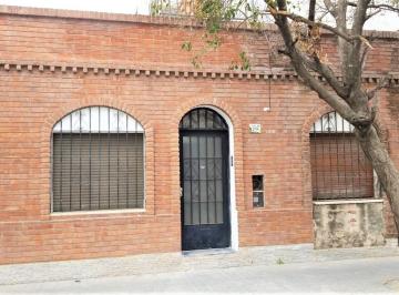 Frente · Venta PH de 2 Dorm. - B° San Martín