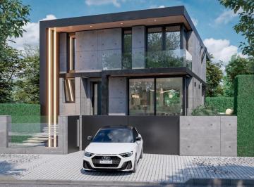 Casa · 300m² · 4 Ambientes · Casa en La Horqueta