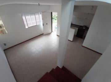 PH · 57m² · 4 Ambientes · PH en Azcuenaga - Patio Exclusivo