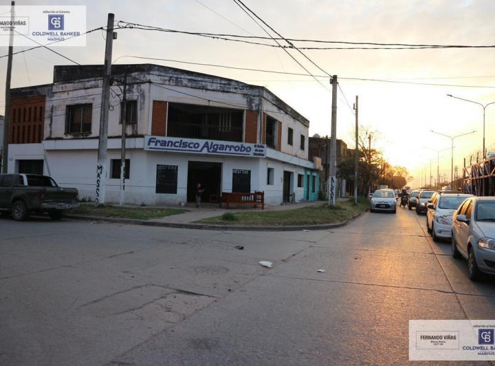 Local comercial · 150m² · 8 Ambientes