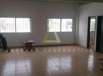 Bodega-Galpón · 425m² · 2 Cocheras · Galpón en Caseros