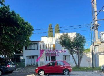 Casa de 4 ambientes, San Isidro · Casa en Venta en Martinez a Refaccionar