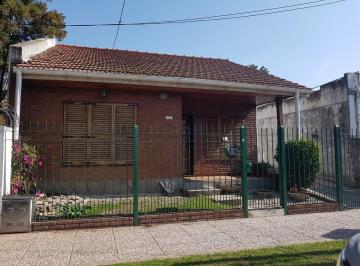 Casa · 250m² · 2 Ambientes · 3 Cocheras · Casa - Monte Grande
