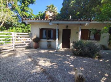 Casa · 72m² · 3 Dormitorios · 2 Cocheras · Casa en PH 3 Amb Unamun0 2406 Grosellar