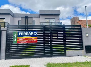 Casa de 3 ambientes, Almirante Brown · Duplex en Venta
