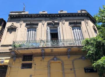 PH · 157m² · 6 Ambientes · PH en Planta Alta en La Boca - Piso Completo con Entrada Independiente
