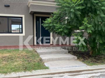 Casa · 91m² · 3 Ambientes · 1 Cochera · Venta Casa Lomadas de Capilla del Señor