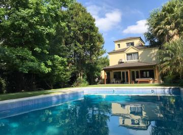 Casa de 5 ambientes, San Isidro · Barrio Cerrado Rey Moro - Increible Casa