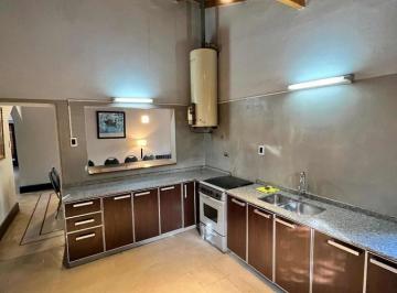 Casa · 300m² · 5 Ambientes · 10 Cocheras · Casa en Alquiler Temporal - 4 Dorm. 4 Baños - Pileta y Parque - Ezeiza